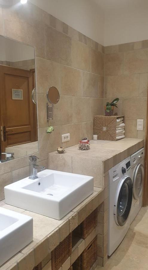Rdc De Maison Avec Terrasse Barbecue Toulon Dış mekan fotoğraf
